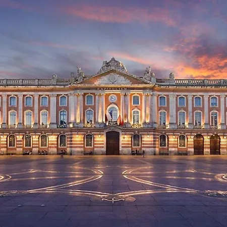Bord De Garonne Avec Parking
